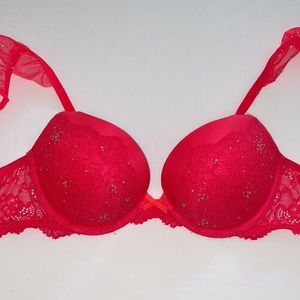 Victoria Secret padded wired push-up bra